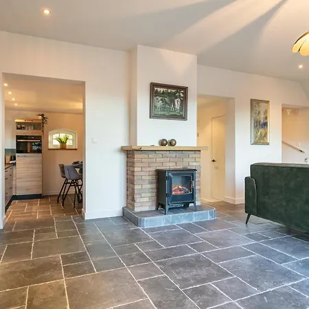 Abs Boerderietje בית נופש פוטן