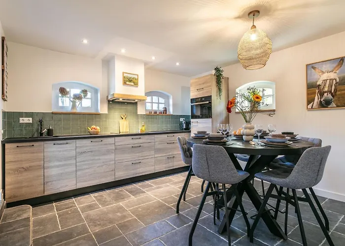 Abs Boerderietje בית נופש פוטן